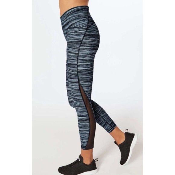 Lululemon Train Times 7/8 Pant Wee Are From Space Stripe Black Size 4‎ Leggings - Picture 1 of 6